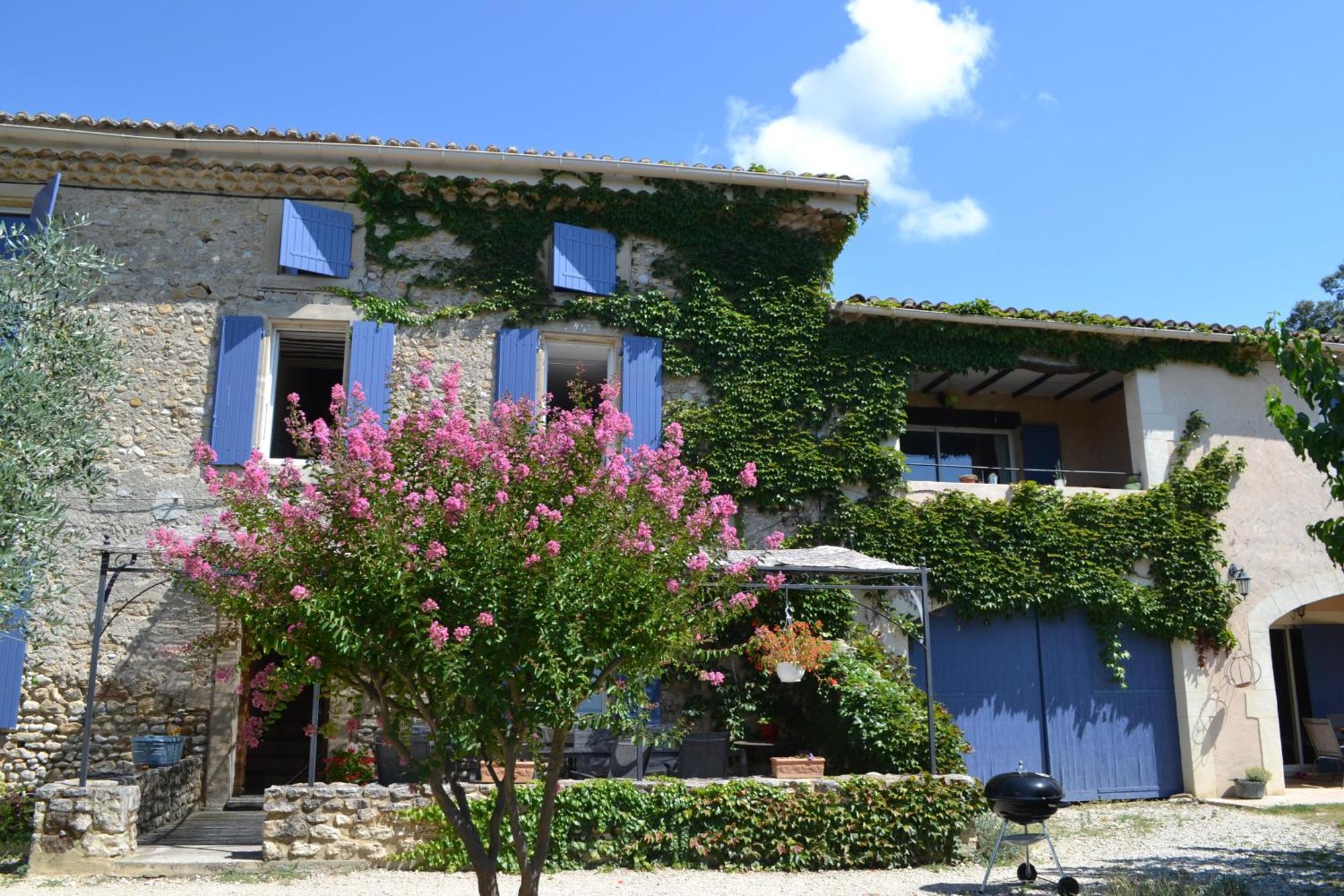 Couette-café Ferme De Palumiane - Climatisees *